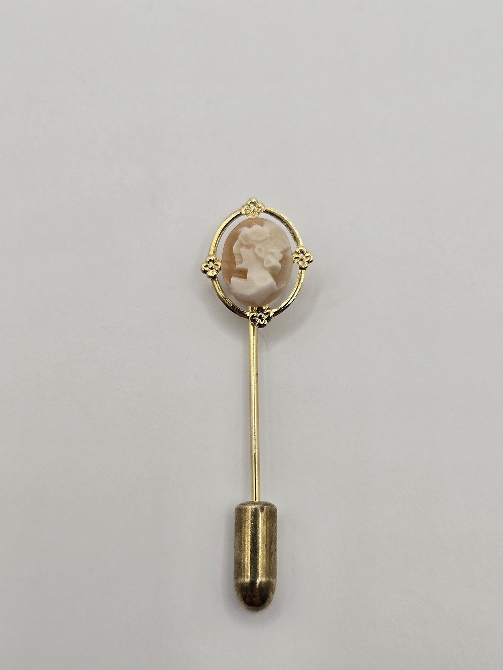 Vintage Cameo Stick Pin / Lapel Pin – Gold Tone – Classic Victorian Style